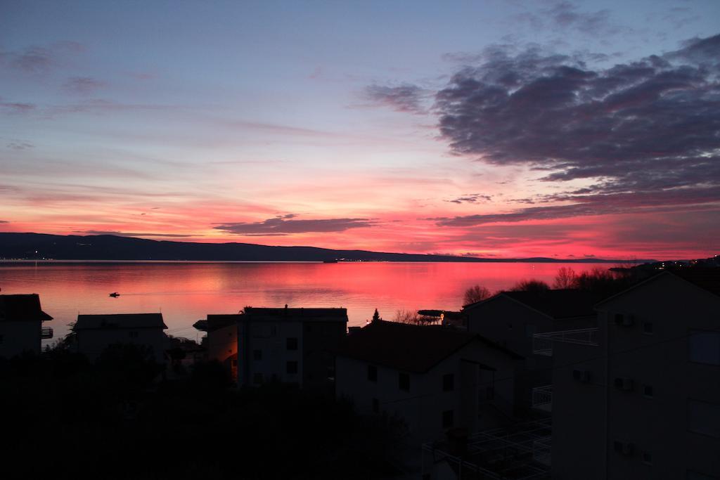 Apartments Petrada Omiš Екстериор снимка