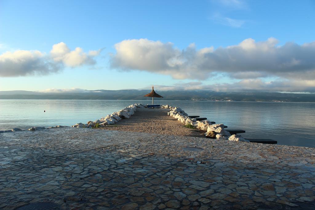 Apartments Petrada Omiš Екстериор снимка