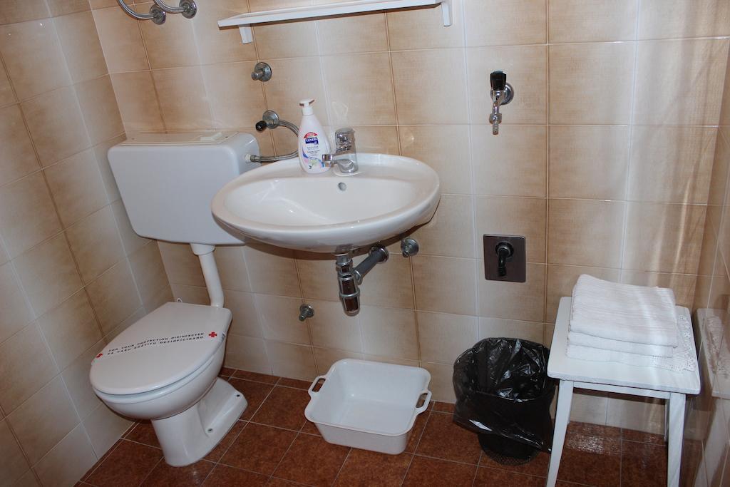 Apartments Petrada Omiš Стая снимка
