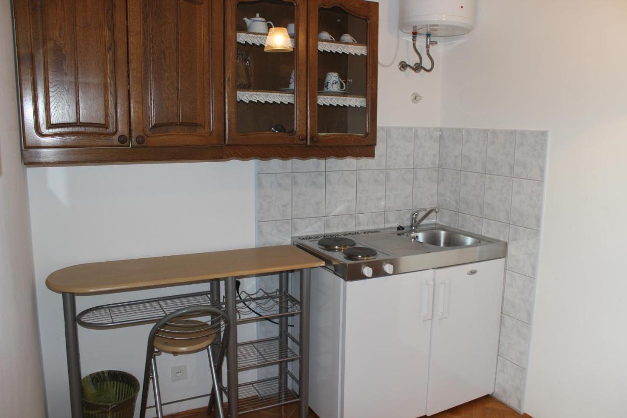 Apartments Petrada Omiš Стая снимка